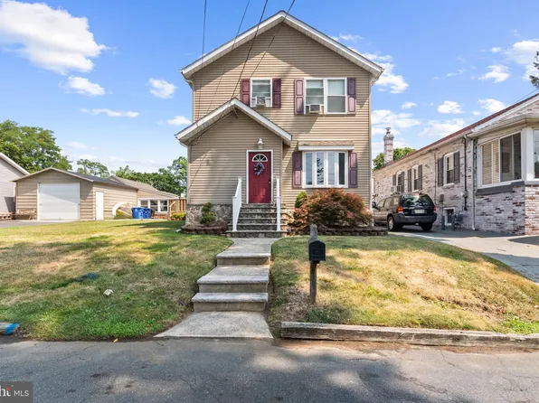 2 Roosevelt Ave, Trenton, NJ 08620