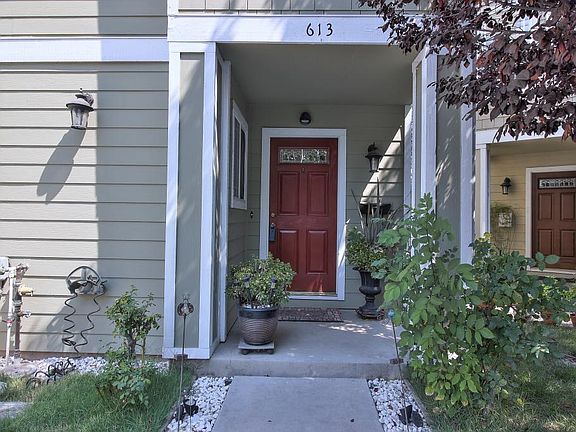 2nd image of 613 Lu Levitt Ct