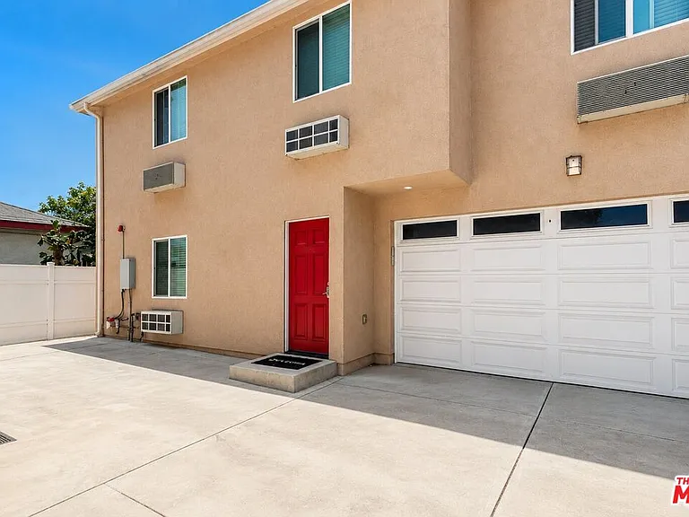 1254 W 37th Dr #1252-1/2 — Photo 9