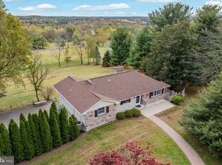 20 Highview Dr, Telford, PA 18969