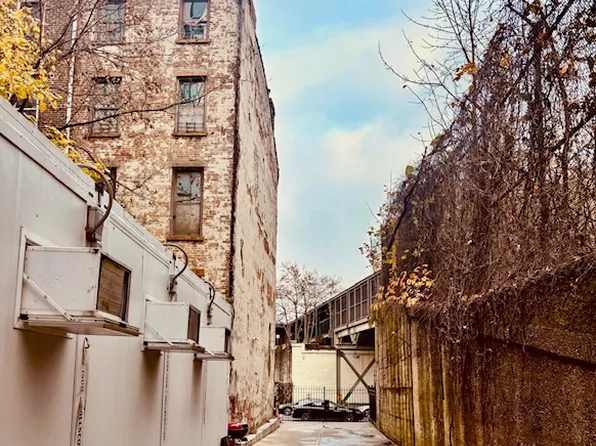 214 Lefferts Place image 2 of 3