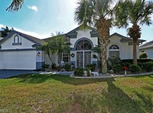 7671 Groves Rd, Naples, FL 34109
