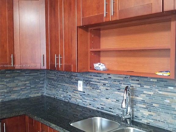 2nd image of 1401 NE 191st St #D205