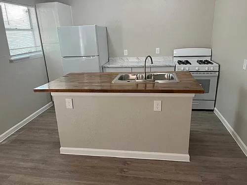 515 Margil St #519 Photo 1