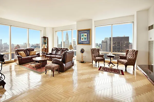 Rented by Town Residential | media 25