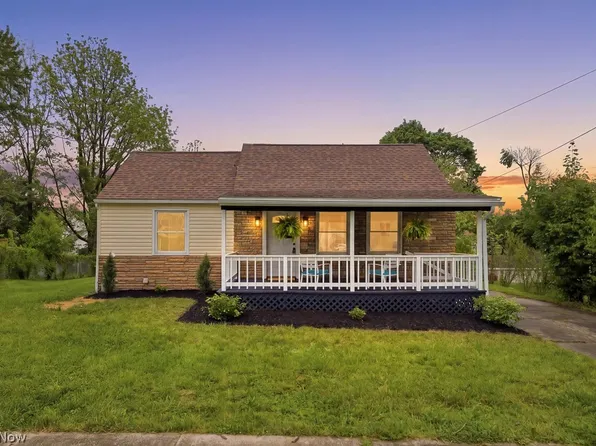 359 High Grove Blvd, Akron, OH 44312