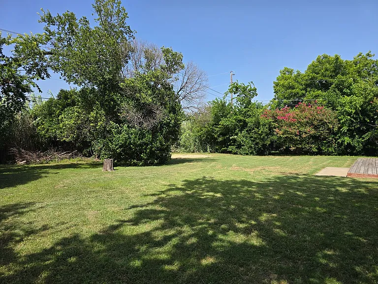 205 E Cherokee Dr — Photo 10