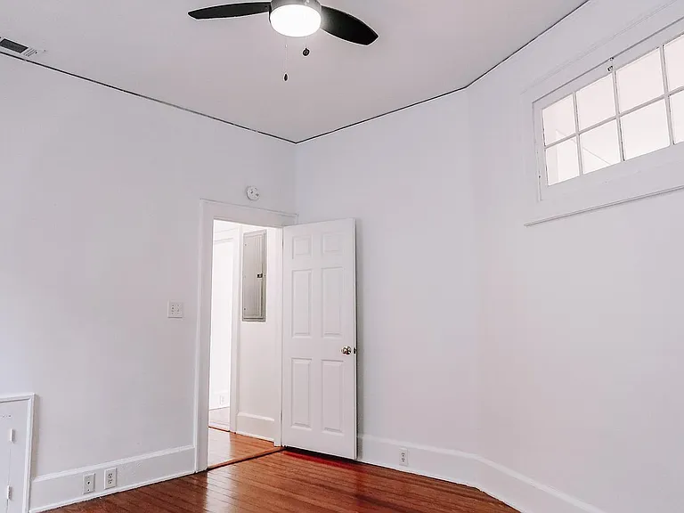 20 W 40th St #20 — Photo 8