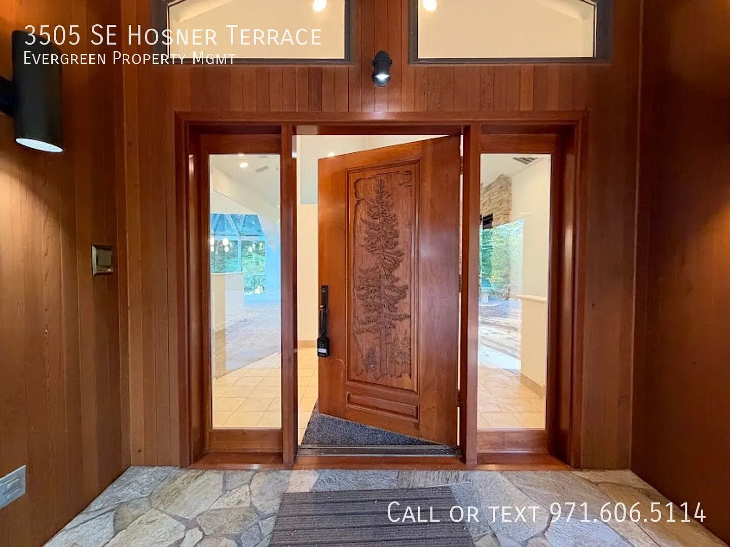 Forested Oxbow Dream Retreat! Spacious 4+BR/4BA with Vaulted Living, Grand Kitchen, 3-Car Garage ... — Photo 2