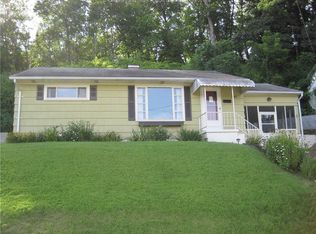 547 Burlew Dr, Charleston, WV 25302
