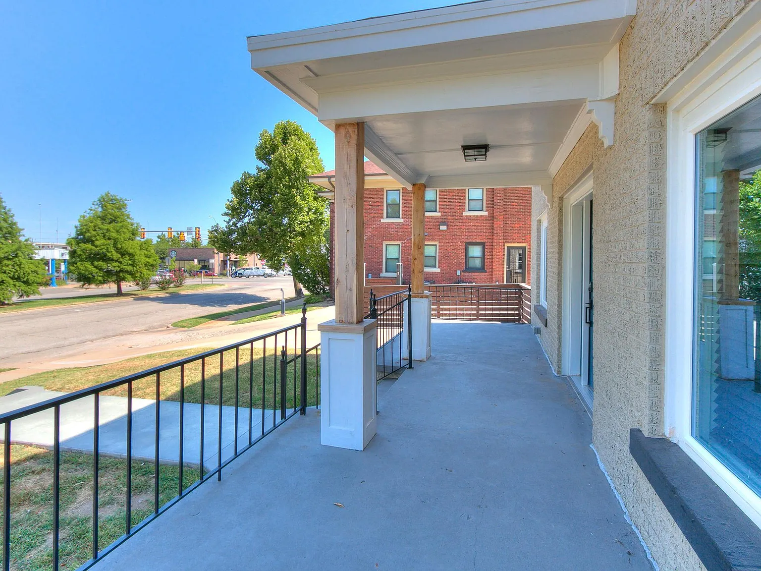 1 bed, 700 sqft, $1,250 — Photo 3