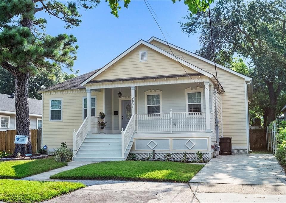 1st image of 4931 Venus St