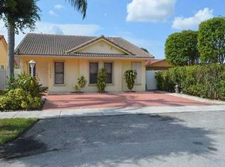 10209 NW 125th St, Hialeah Gardens, FL 33018