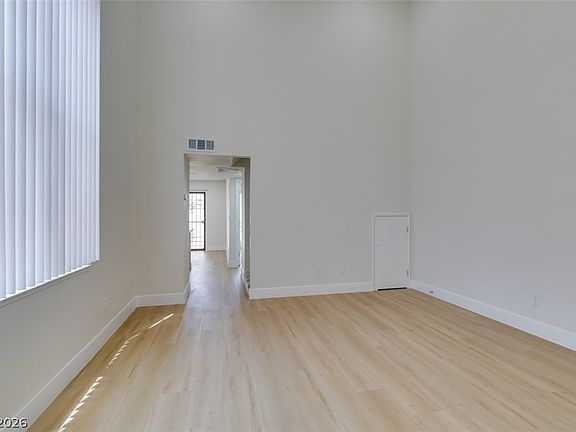 3rd image of 1219 Mews Ln