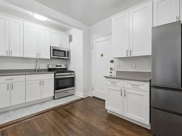 125 Hawthorne St APT 4H, Brooklyn, NY 11225