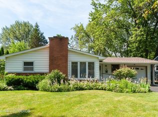 1001 Valley Stream Dr, Wheeling, IL 60090