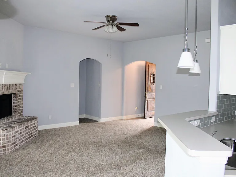 111 Cambridge St — Photo 3