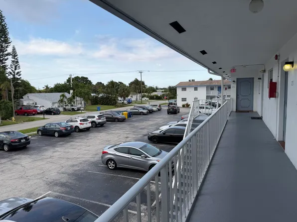 420 W Palm St #24, Lantana, FL 33462