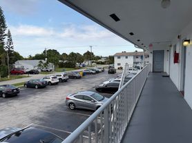 420 W Palm St, Lantana, FL