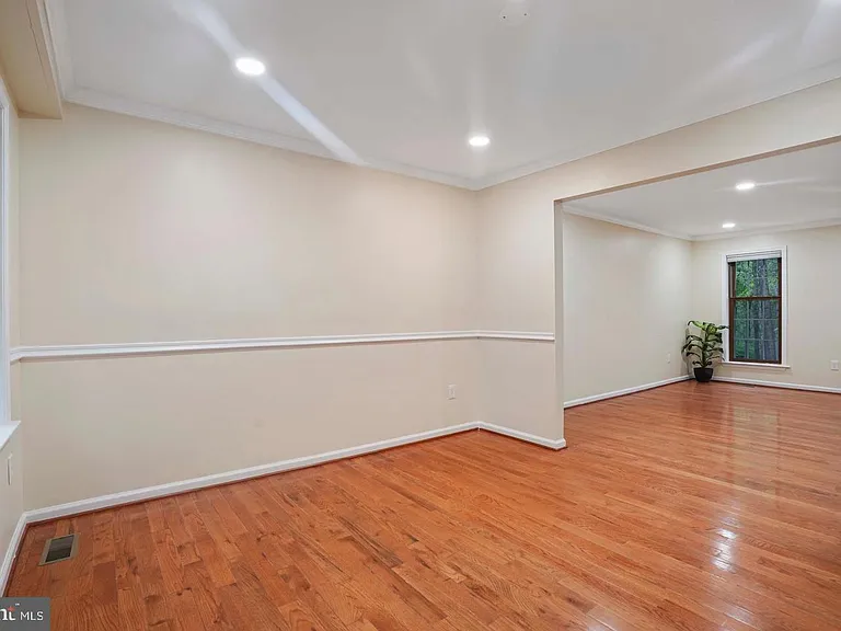 5105 Pheasant Ridge Rd — Photo 4