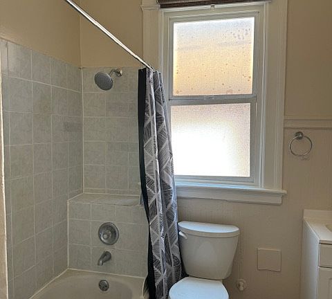 5th image of 2426 Bryant St APT D