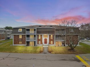 220 Bedford St #11, Bridgewater, MA 02324