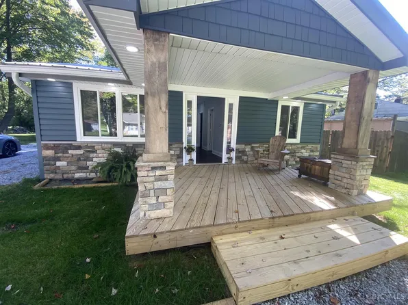 310 Brown St, Bethel, OH 45106