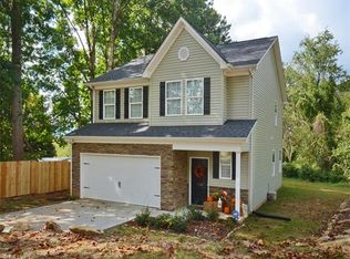 524 East St, Candler, NC 28715