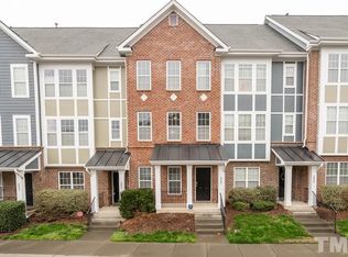 2007 Summerhouse Rd, Cary, NC 27519