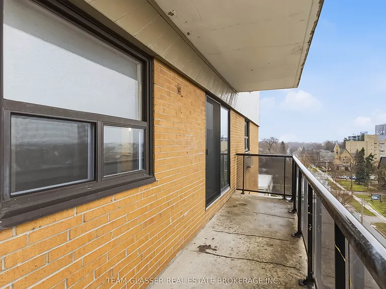 498 Queens Ave #802 — Photo 21