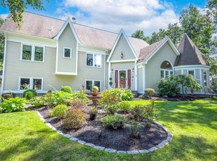 5 Strawberry Ln, Canton, MA 02021