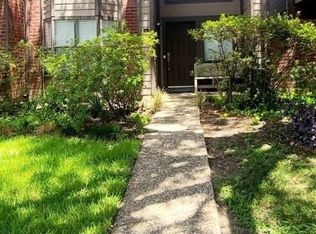 7447 Cambridge St APT 8, Houston, TX 77054