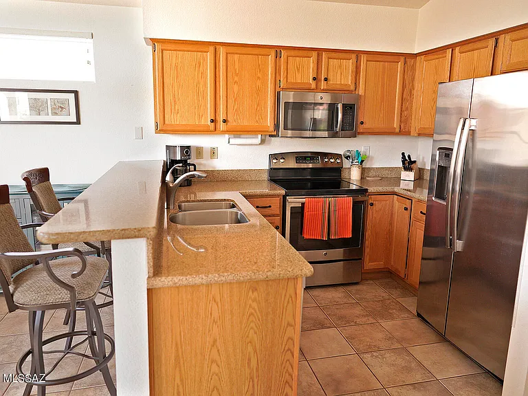 14269 N Trade Winds Way — Photo 8