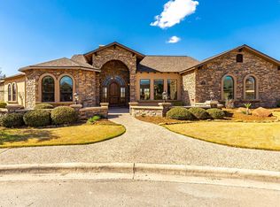 2909 Rock Barn Dr, Kerrville, TX 78028