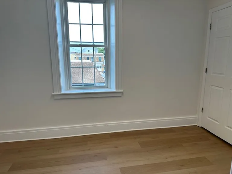 414 E Main St #2 — Photo 9