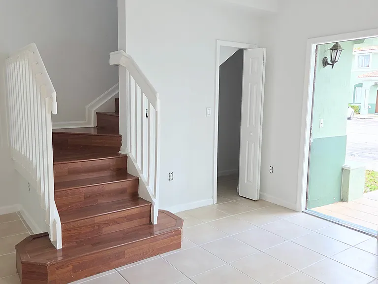 2876 SE 15th Rd — Photo 11
