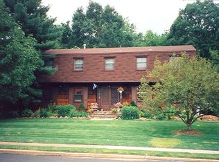7 Minor Ct, West Nyack, NY 10994