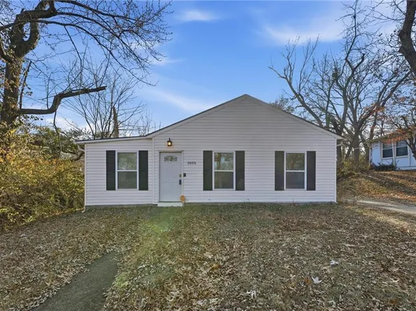 1005 NE 46th St, Kansas City, MO 64116