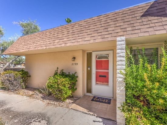 2799 Heritage Dr #2, Las Vegas, NV 89121