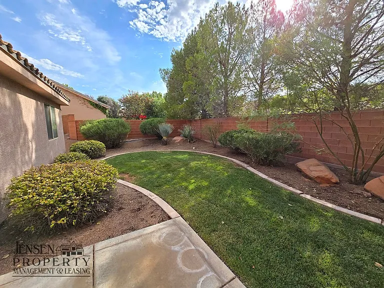 1630 E 2450 S #276 — Photo 15