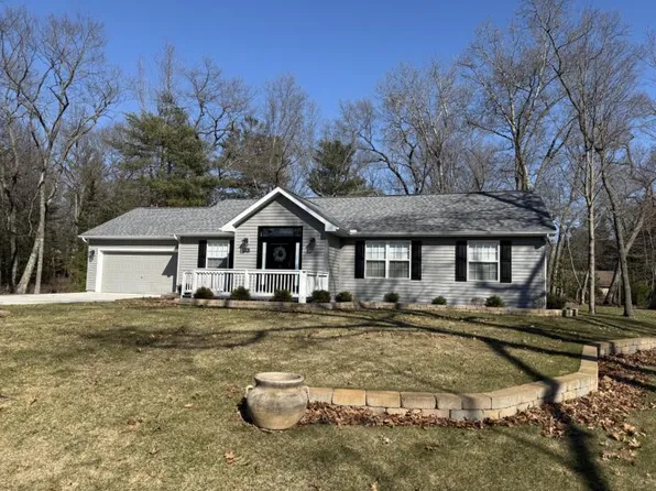 6968 Lakewood Dr, Oscoda, MI 48750