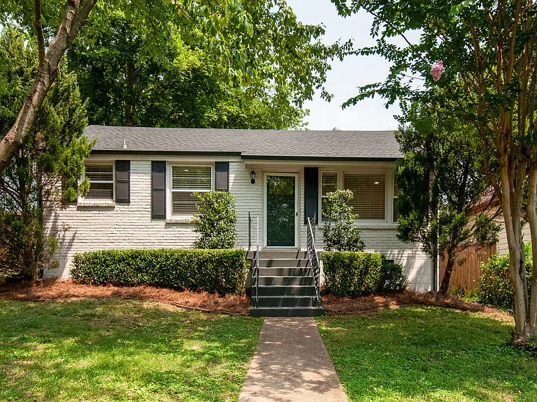 1006 S Douglas Ave — Photo 1