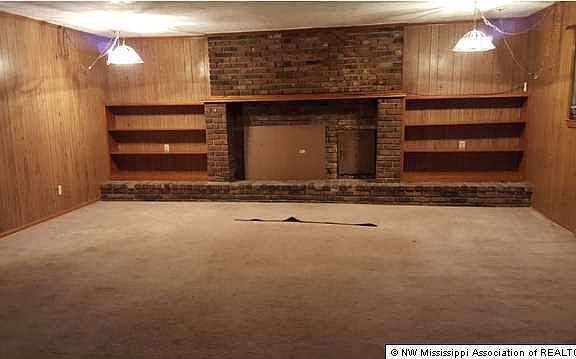 4th image of 8631 Bunker Hill Dr