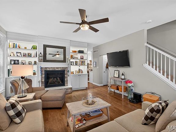 4th image of 3208 S Civic Green Dr