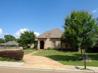 105 Bear Creek Ct, Canton, MS 39046