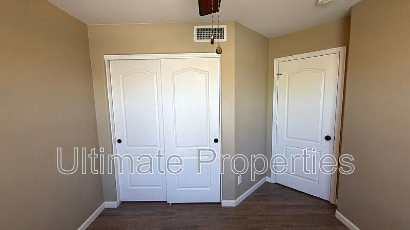 3 bed, 3.0 bath, 1612 sqft, $2,295 — Photo 4