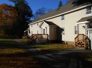 71 High St APT W4, Exeter, NH 03833