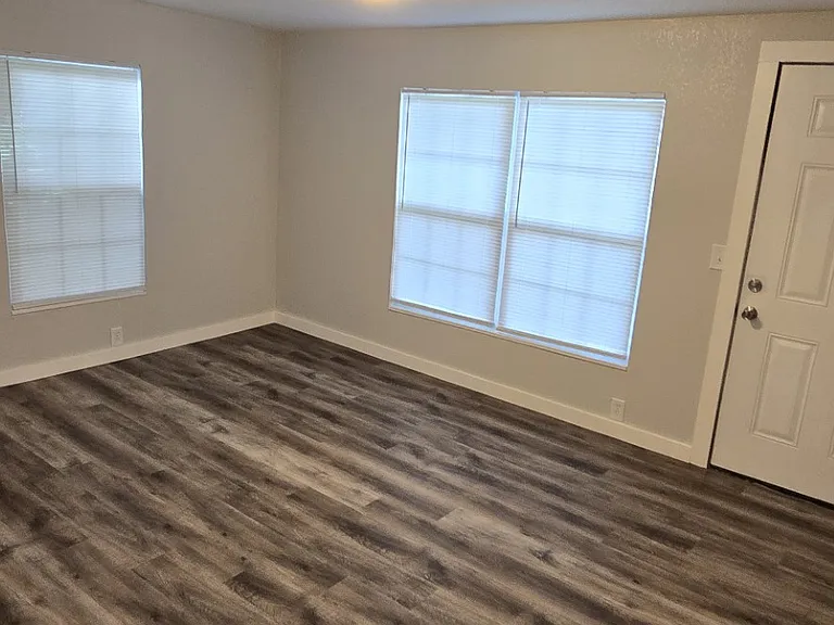 4310 Blankenship St — Photo 3
