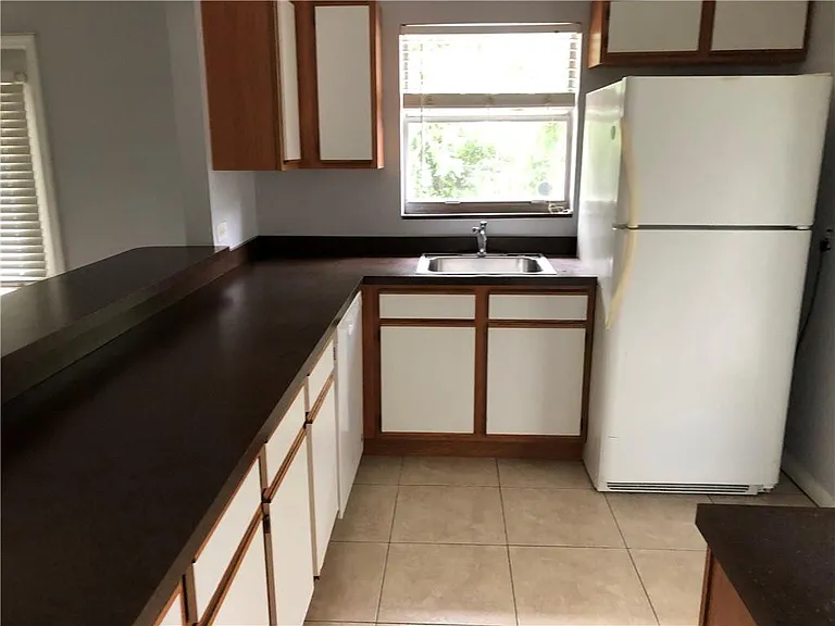 1131 SE 2nd Ave — Photo 4