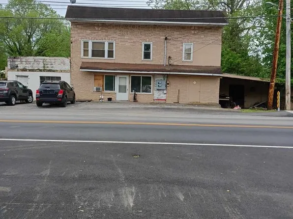 128 W Riverside Dr, North Tazewell, VA 24630